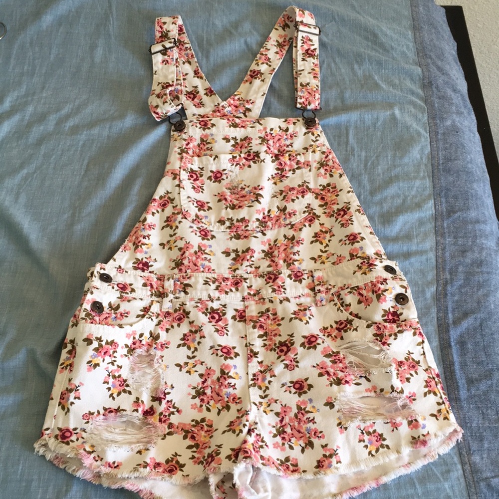 Forever 21 floral overall denim shorts size 27